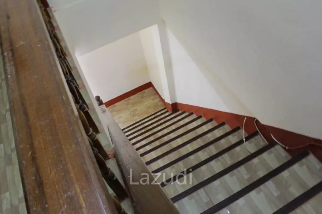 Townhouse for Sale in the Heart of the City
