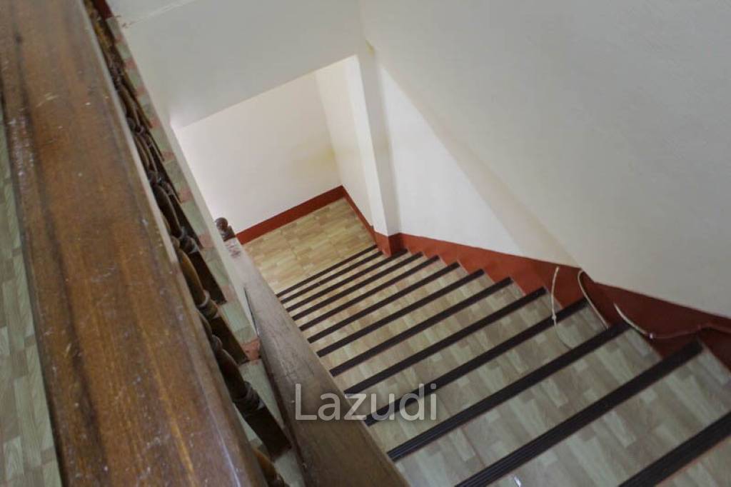 Townhouse for Sale in the Heart of the City