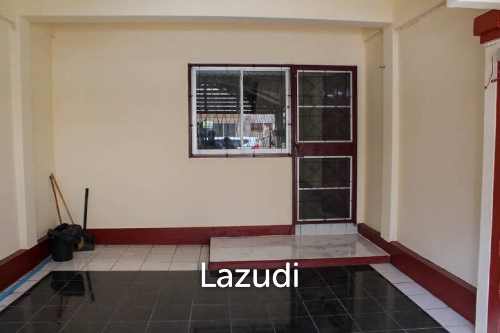Townhouse for Sale in the Heart of the City