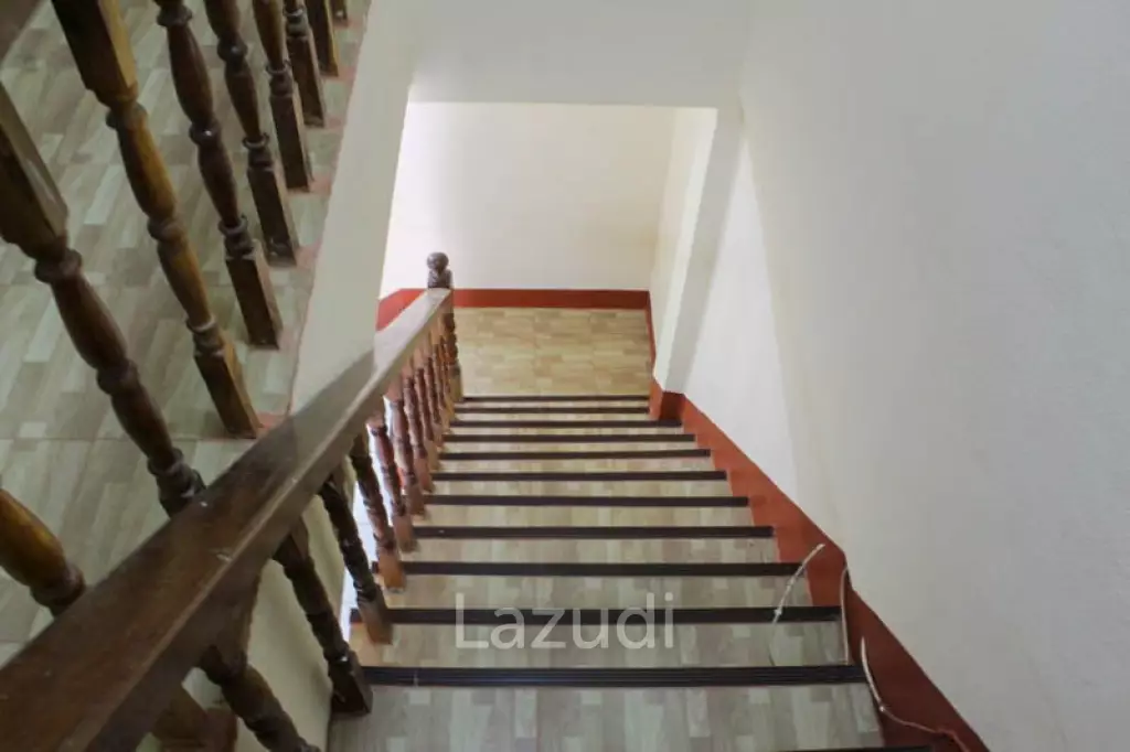 Townhouse for Sale in the Heart of the City