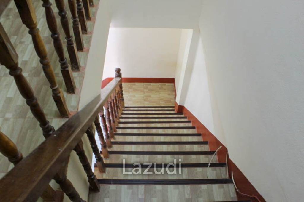Townhouse for Sale in the Heart of the City