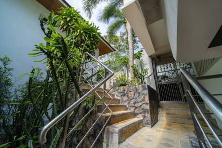 Kata 4 Bedroom Villa with Mountain/Sea View