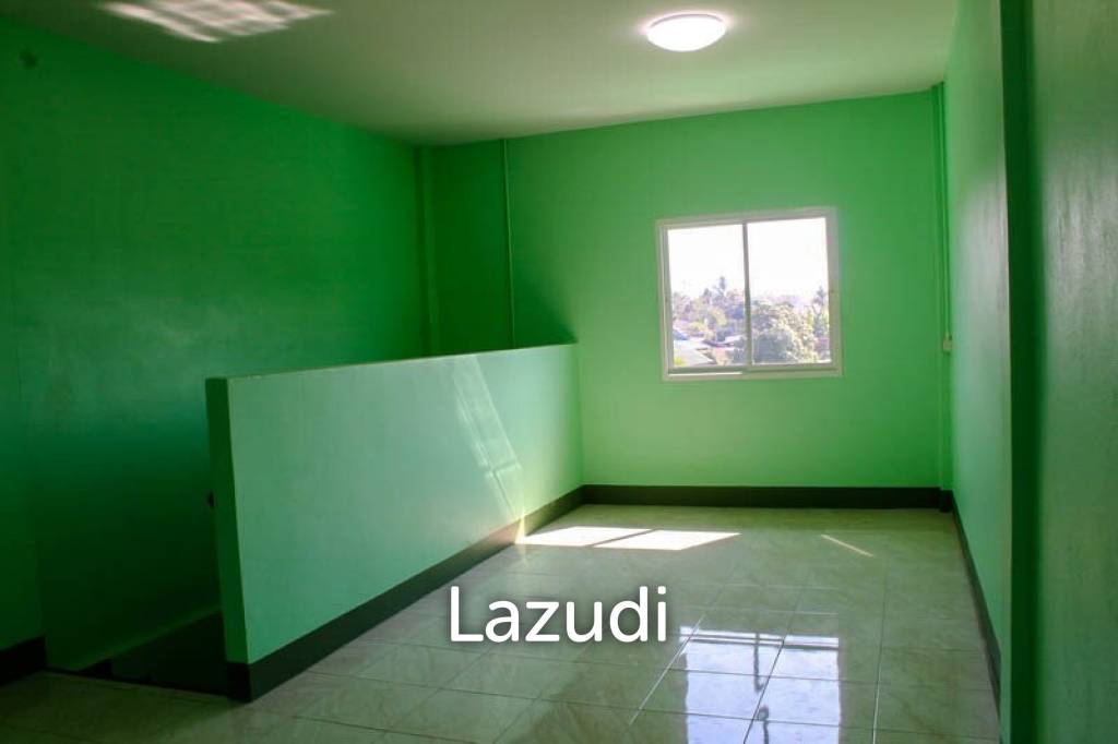 Beautiful TownHouse in the Heart of Wiang Chai