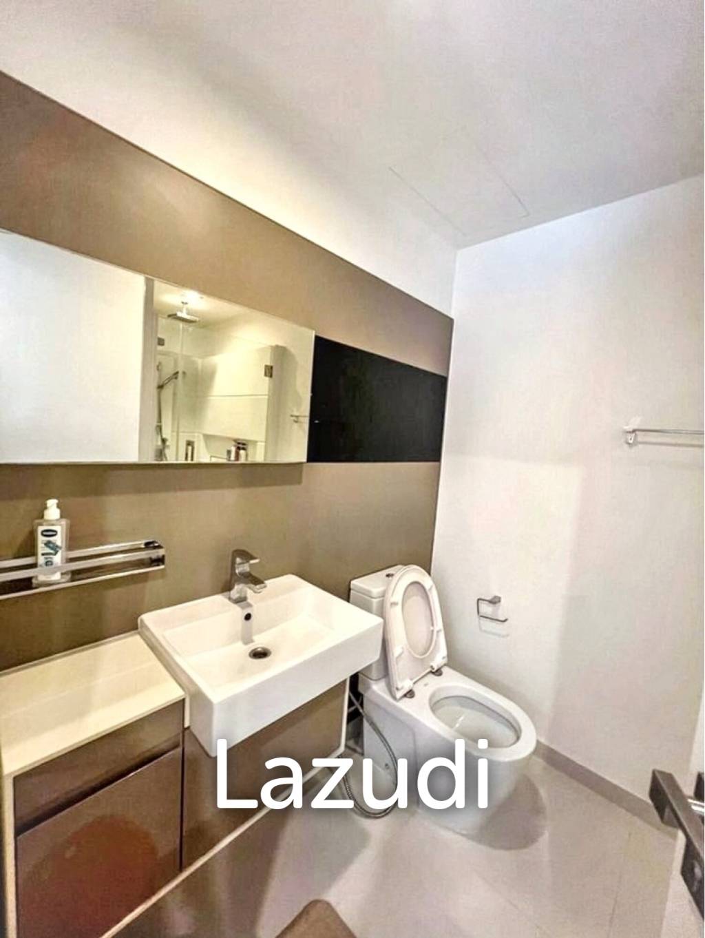 2 Bed 2 Bath 68 SQ.M The Room Sathorn-Taksin