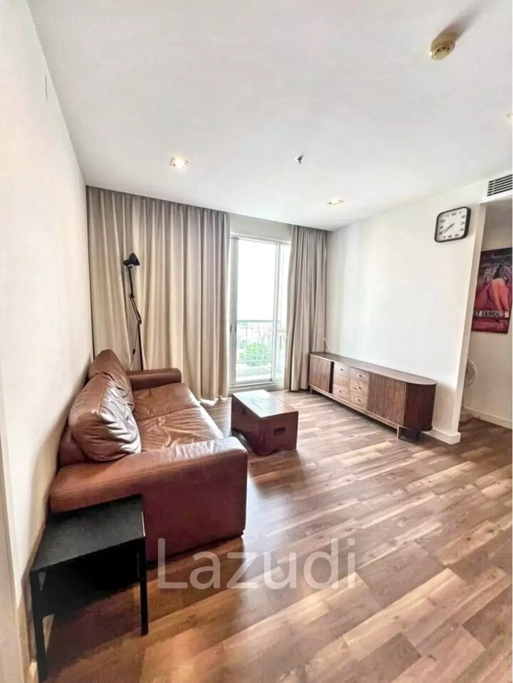 2 Bed 2 Bath 68 SQ.M The Room Sathorn-Taksin