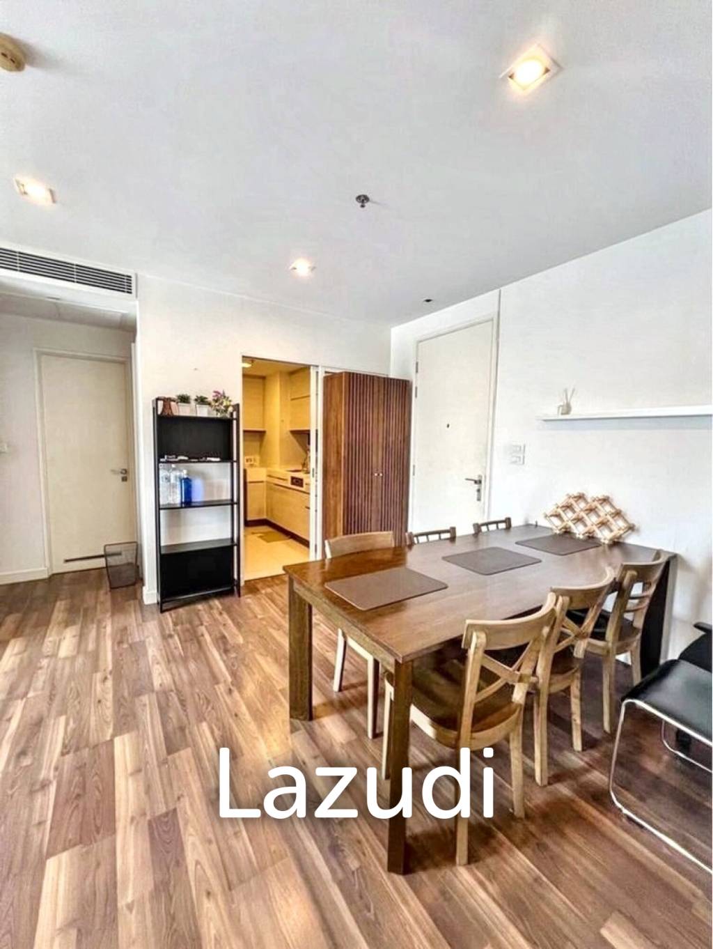 2 Bed 2 Bath 68 SQ.M The Room Sathorn-Taksin