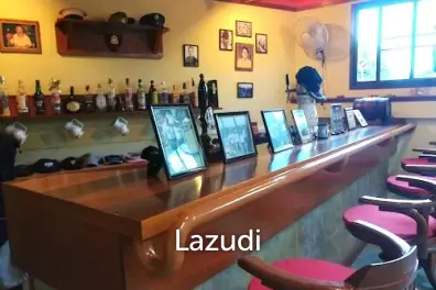 Nice house with bar area for Friends and family