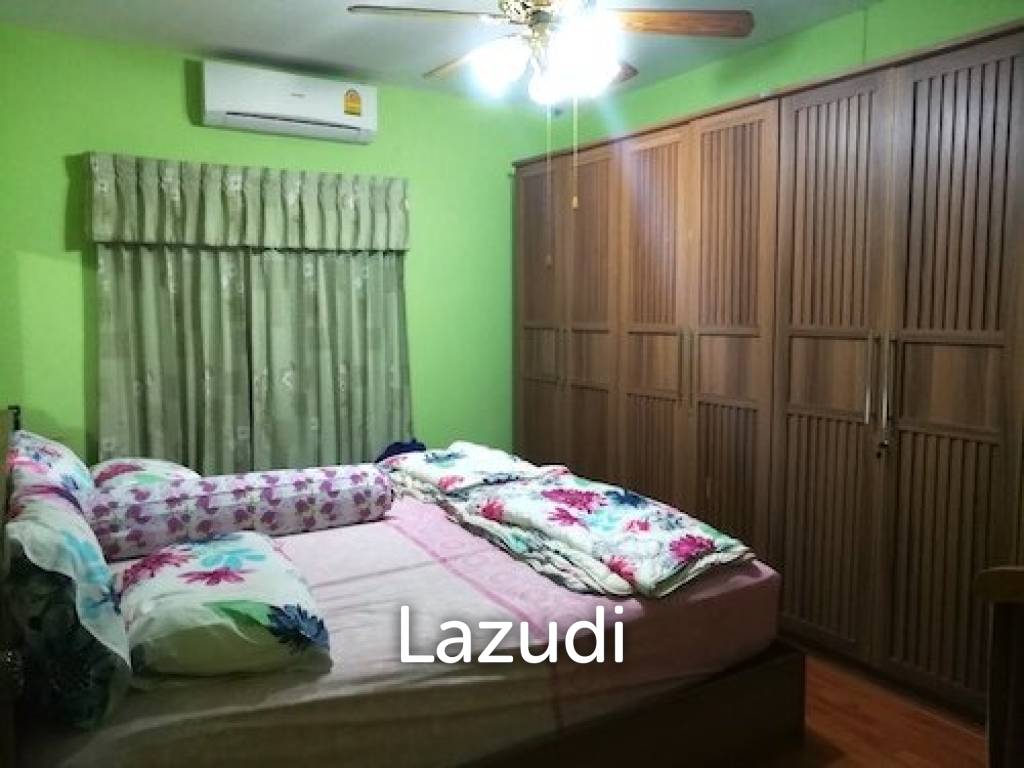 Nice house with bar area for Friends and family