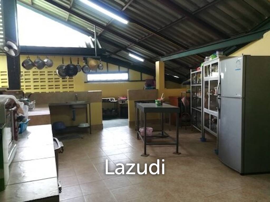 Nice house with bar area for Friends and family