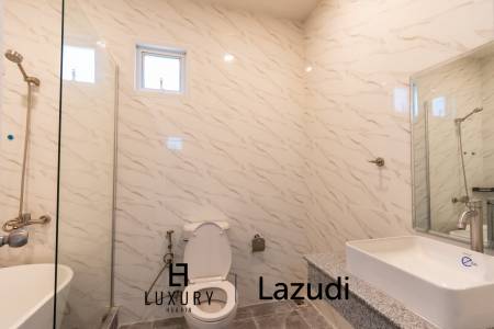 216 metro cuadrado 3 ` 2 Baño Villa de Venta