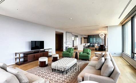 3 Bed 4 Bath 347 SQ.M Sindhorn Residence
