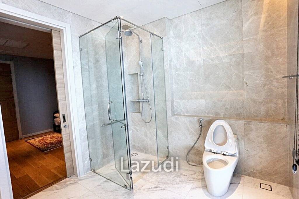 3 Bed 4 Bath 347 SQ.M Sindhorn Residence