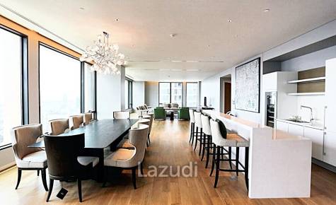 3 Bed 4 Bath 347 SQ.M Sindhorn Residence