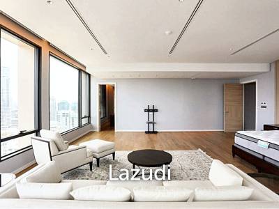 3 Bed 4 Bath 347 SQ.M Sindhorn Residence