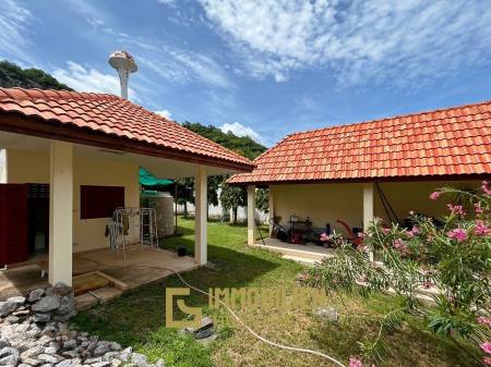 Standalone 3 Bedroom Villa in Kao Tao on 2 Rai Land Plot