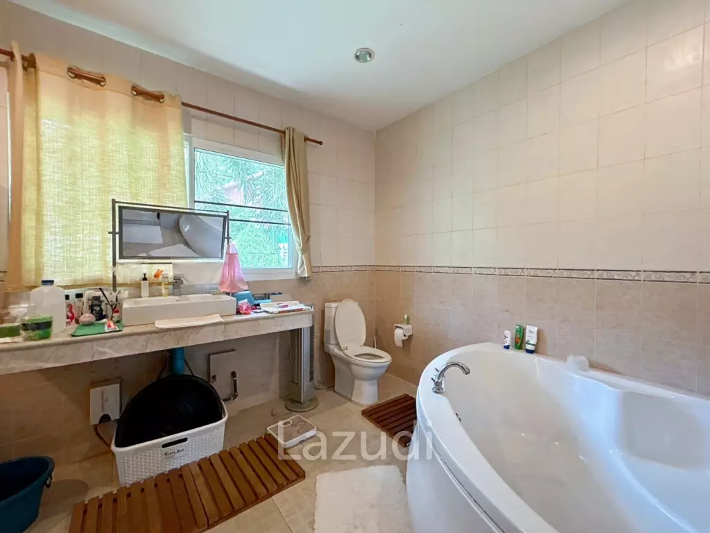 Standalone 3 Bedroom Villa in Kao Tao on 2 Rai Land Plot