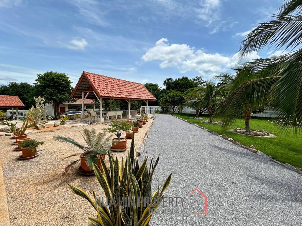 Standalone 3 Bedroom Villa in Kao Tao on 2 Rai Land Plot