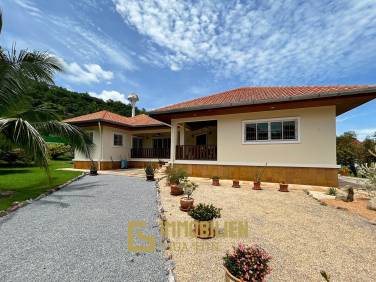 Standalone 3 Bedroom Villa in Kao Tao on 2 Rai Land Plot