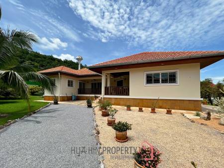 Standalone 3 Bedroom Villa in Kao Tao on 2 Rai Land Plot