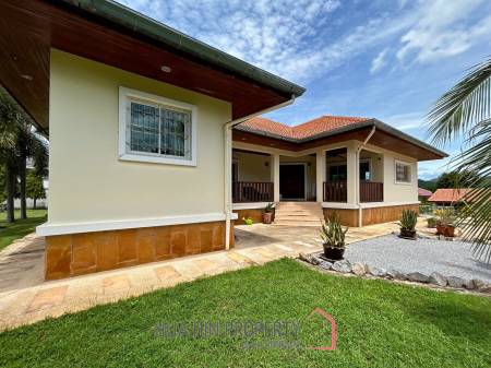 Standalone 3 Bedroom Villa in Kao Tao on 2 Rai Land Plot