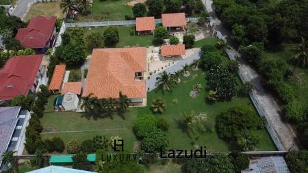 Standalone 3 Bedroom Villa in Kao Tao on 2 Rai Land Plot