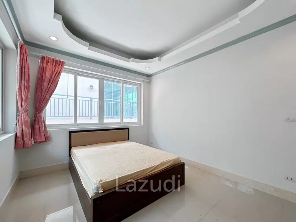 Hua Hin Horizon : 4 Bed 4 Bath Villa On Soi 88