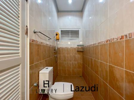 594 metro cuadrado 4 ` 4 Baño Villa de Venta