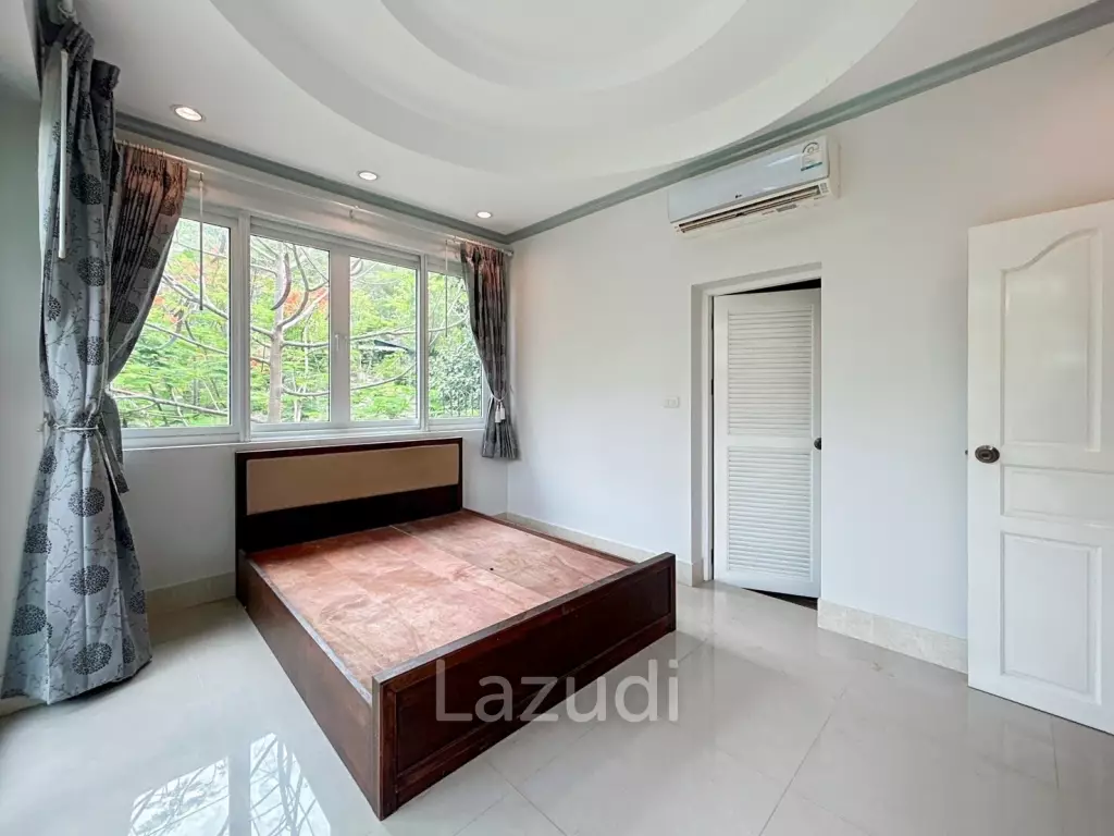 Hua Hin Horizon : 4 Bed 4 Bath Villa On Soi 88