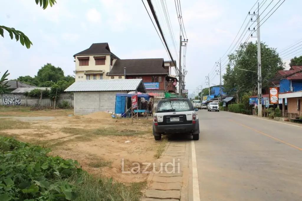 Land next to Chiang Khong Hotel for Sale