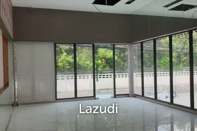 Ultra Luxury Restaurant Bar for Rent in Watthana Bangkok