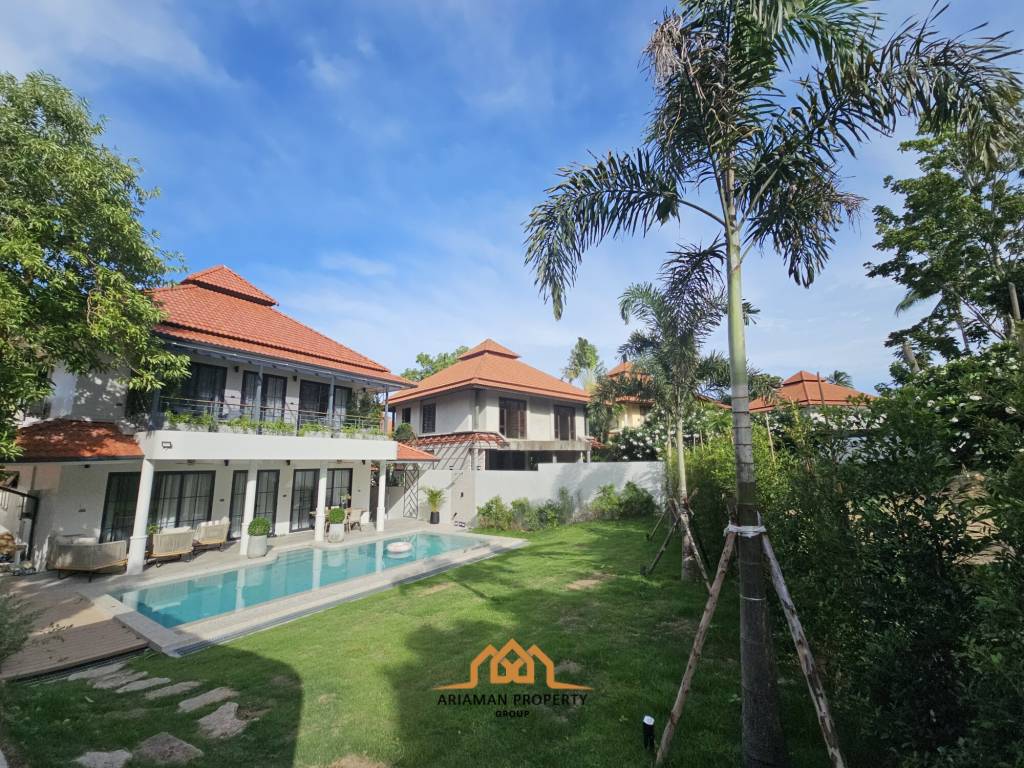 Brand-new 3+1 beds Private Pool Villa in prime Thongson Bay