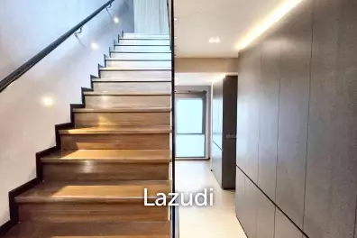 3 Bedroom 4 Bathroom 315 SQ.M Primenine Ekamai