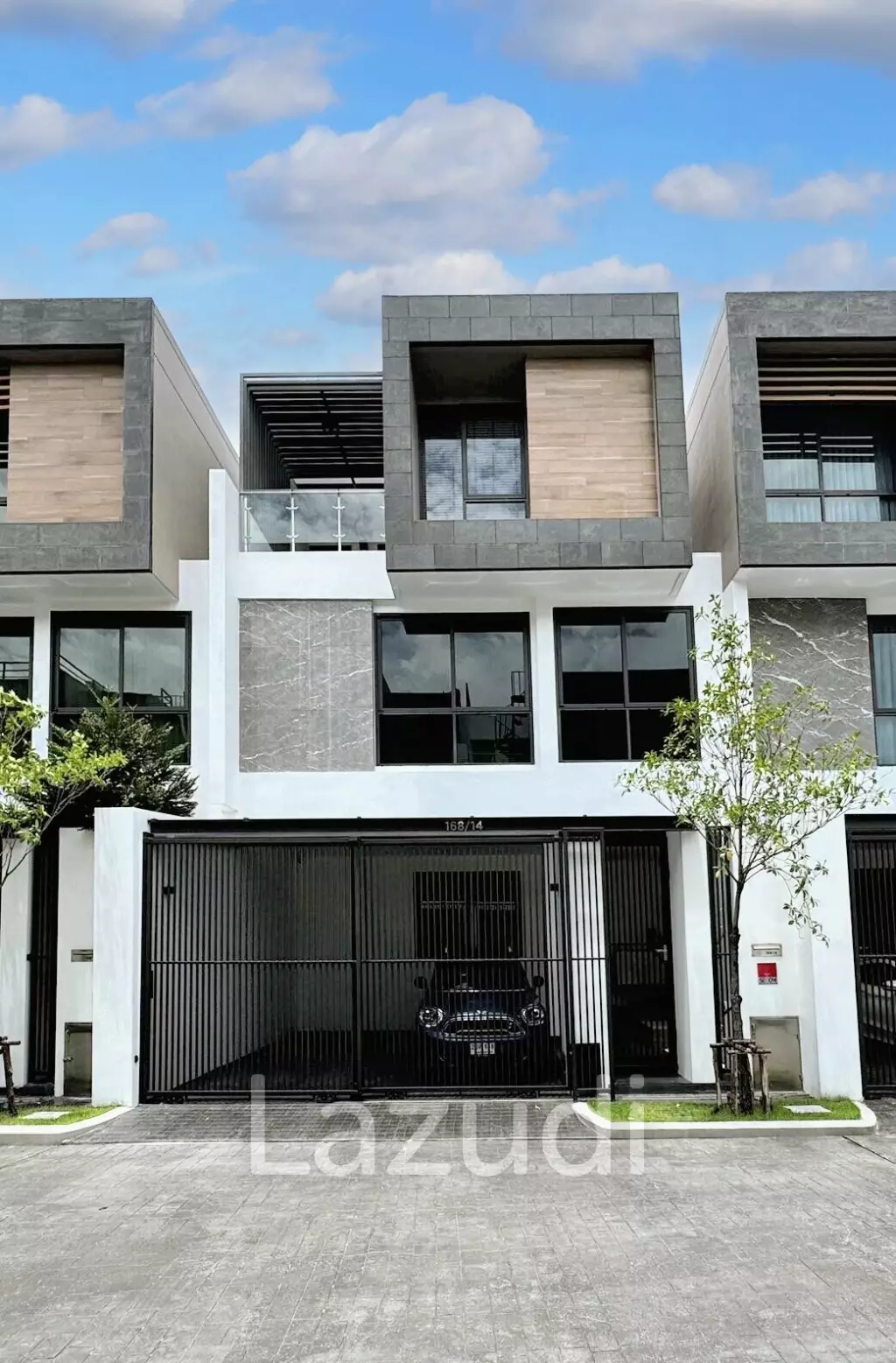 3 Bedroom 4 Bathroom 315 SQ.M Primenine Ekamai
