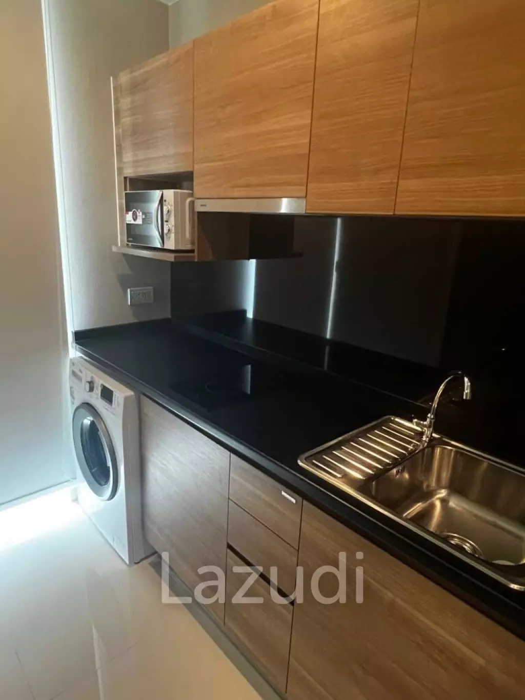 1 Bed 1 Bath 34 SQ.M The Metropolis Samrong
