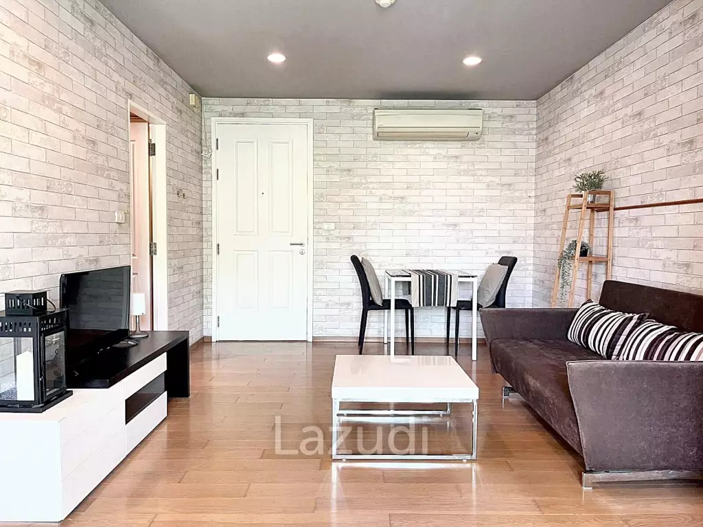 1 Bedroom 1 Bathroom 40 SQ.M Hive Sukhumvit 65
