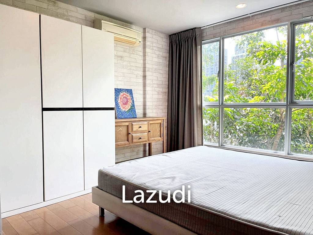 1 Bedroom 1 Bathroom 40 SQ.M Hive Sukhumvit 65