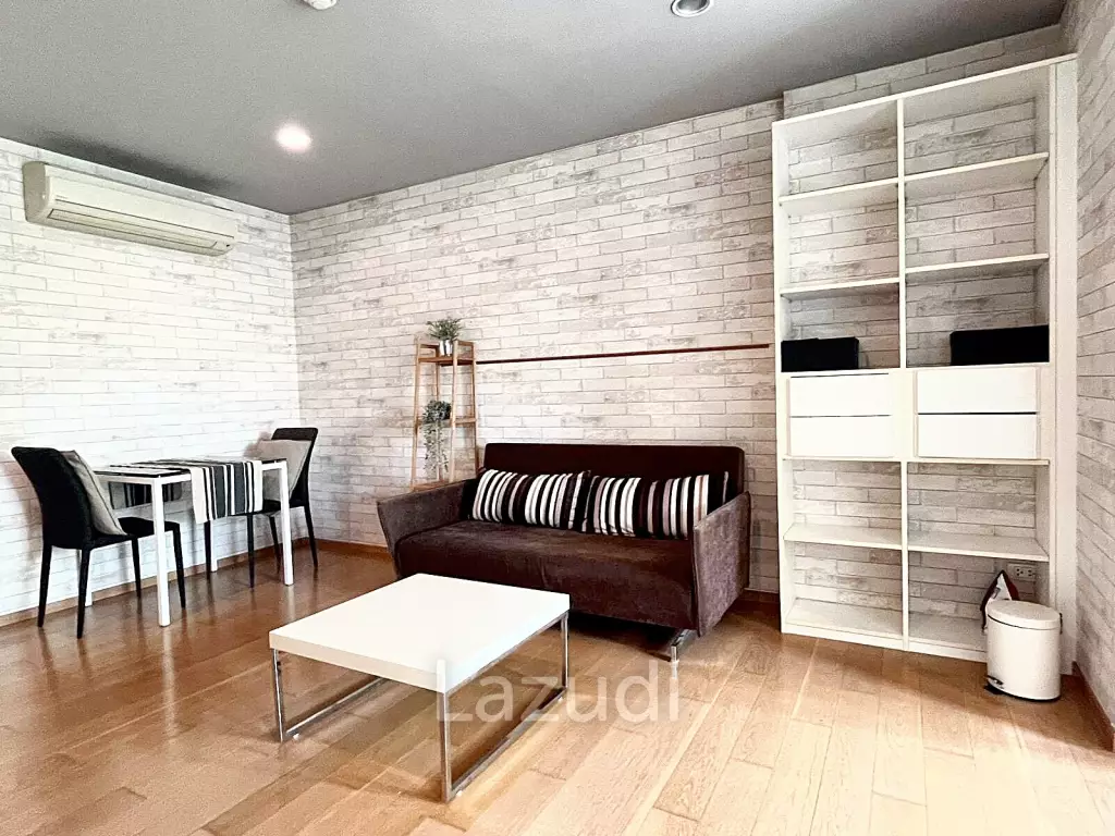 1 Bedroom 1 Bathroom 40 SQ.M Hive Sukhumvit 65