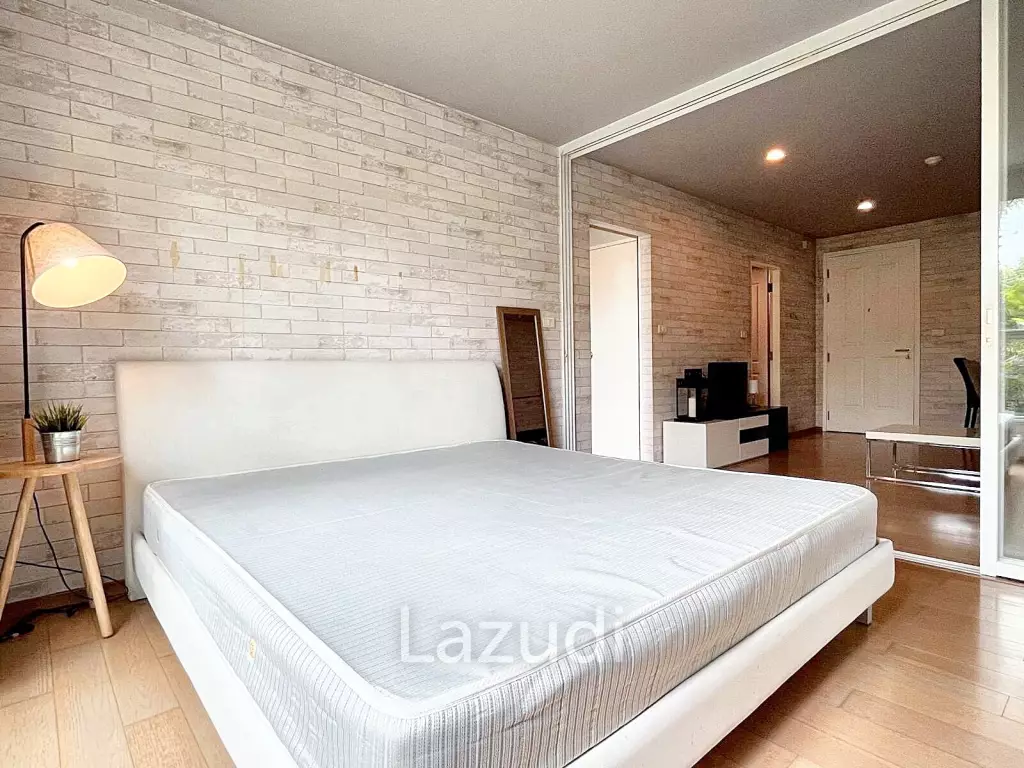 1 Bedroom 1 Bathroom 40 SQ.M Hive Sukhumvit 65