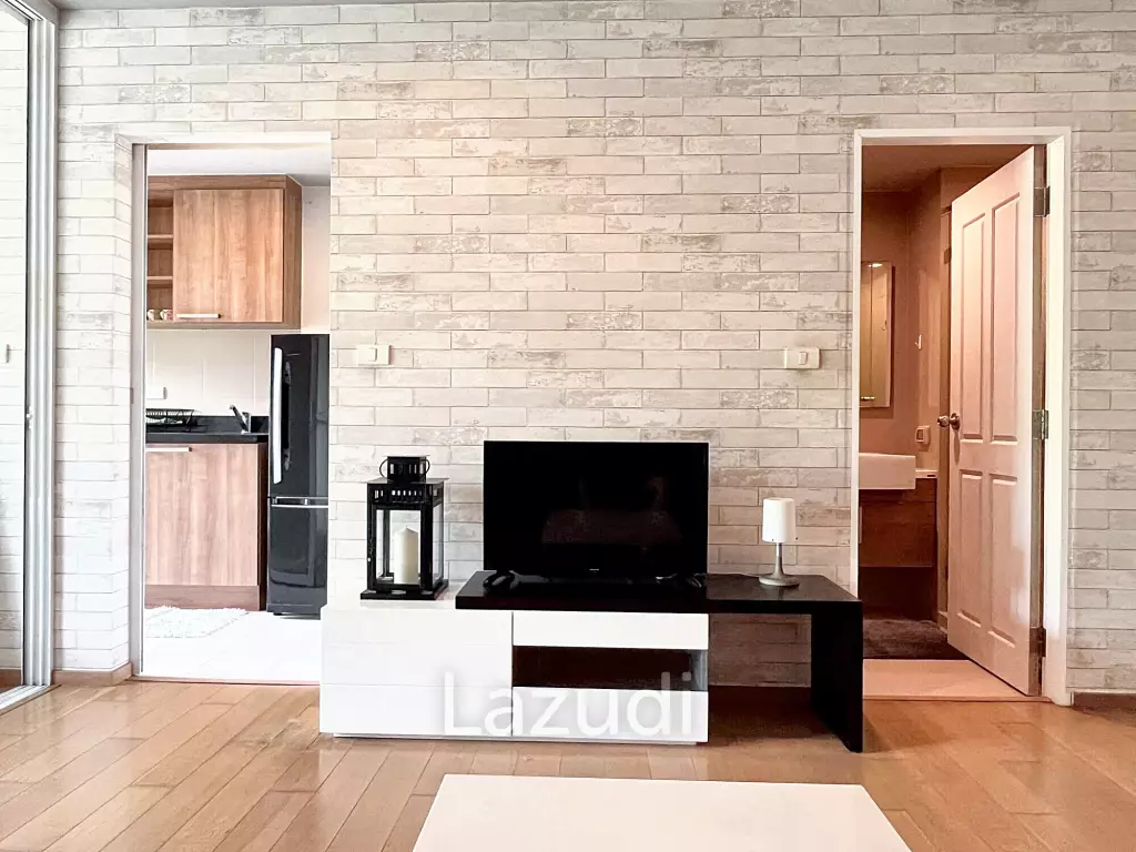 1 Bedroom 1 Bathroom 40 SQ.M Hive Sukhumvit 65