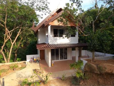 3.75 Rai Land with Spacious 3-Story Villa and Additional 3-Story House, Walking Distance to Yanui Beach