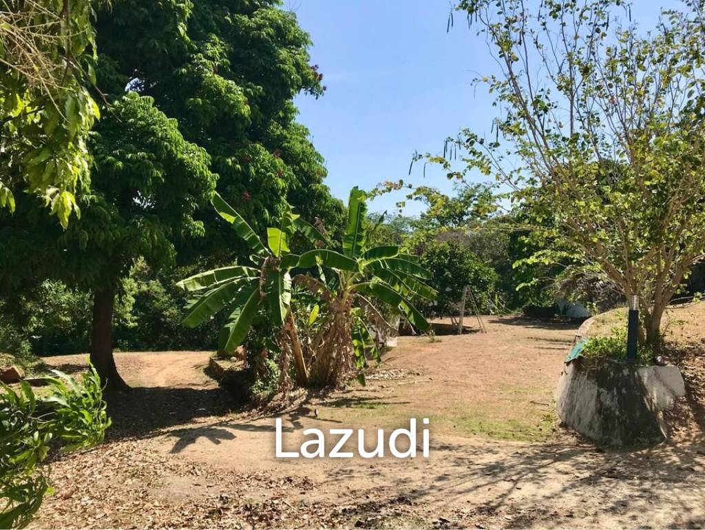 3.75 Rai Land with Spacious 3-Story Villa and Additional 3-Story House, Walking Distance to Yanui Beach