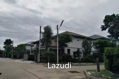 3 Bedroom House with for Sale