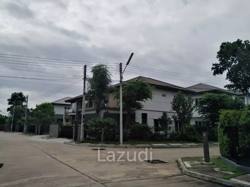 3 Bedroom House with for Sale