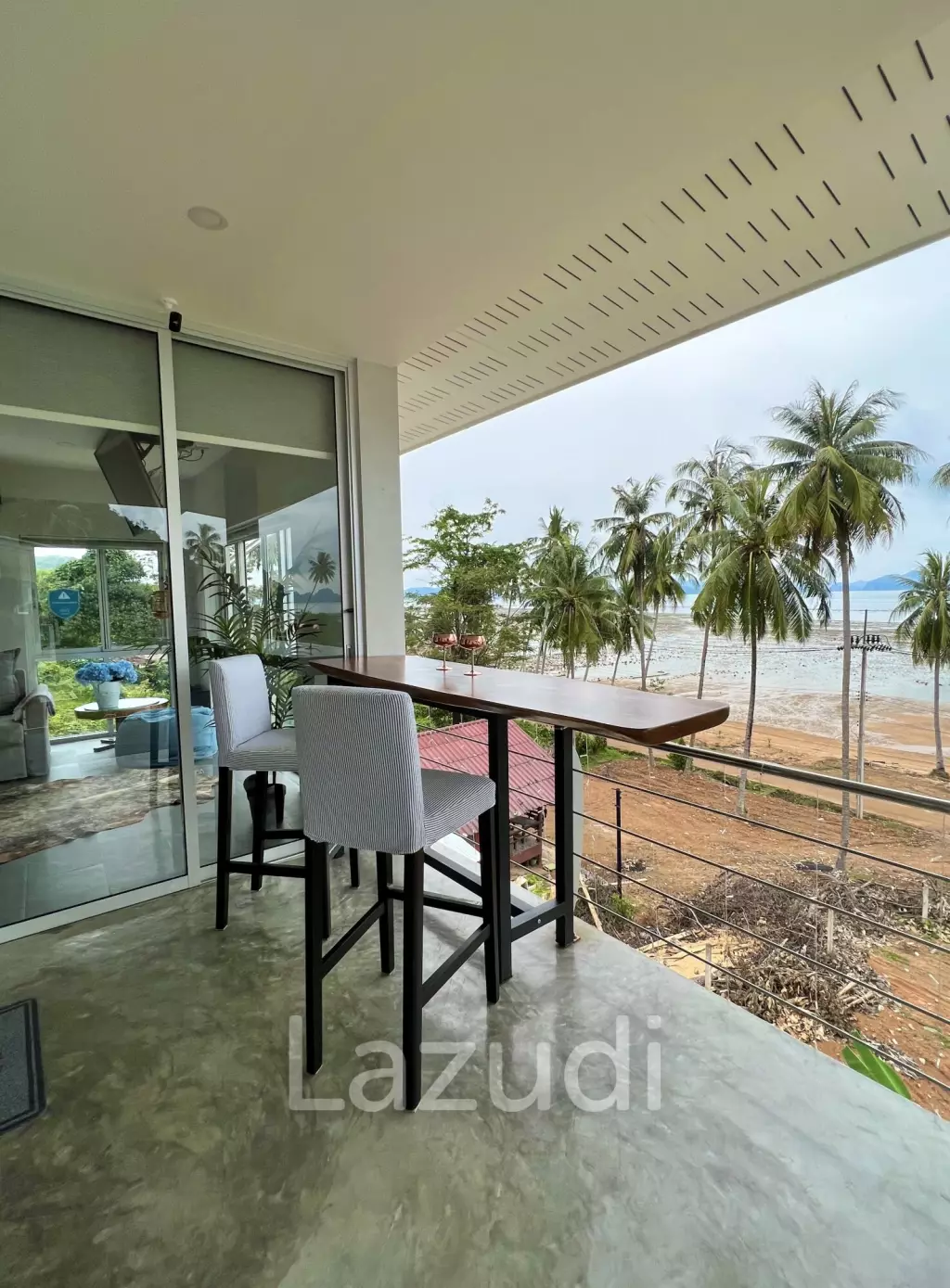 Modern Beachfront 2-Bed Pool Villa in Ko Yao Noi