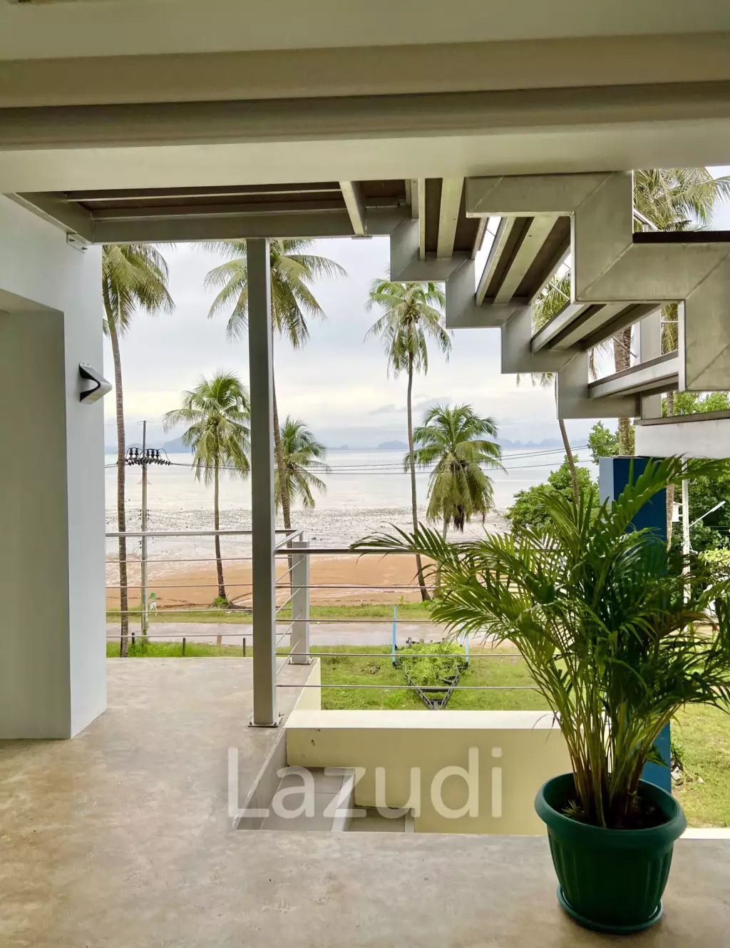 Modern Beachfront 2-Bed Pool Villa in Ko Yao Noi