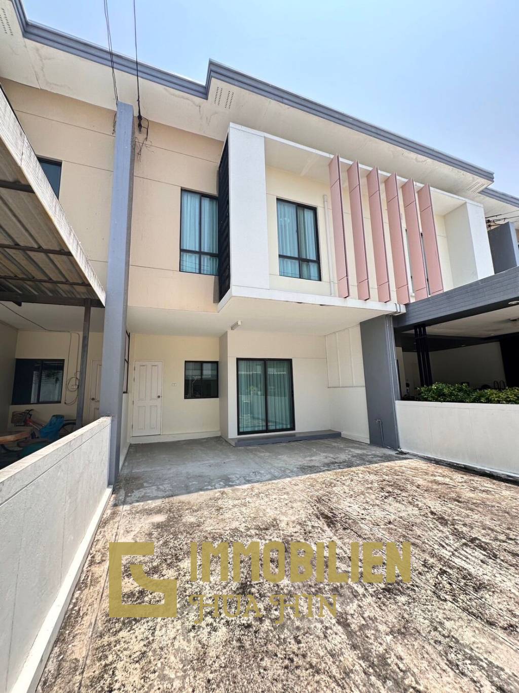 2 Storey 3 Bedroom Townhouse For Sale In Hua Hin