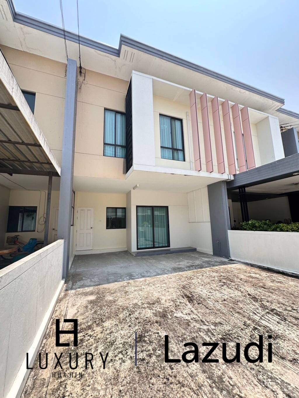 2 Storey 3 Bedroom Townhouse For Sale In Hua Hin