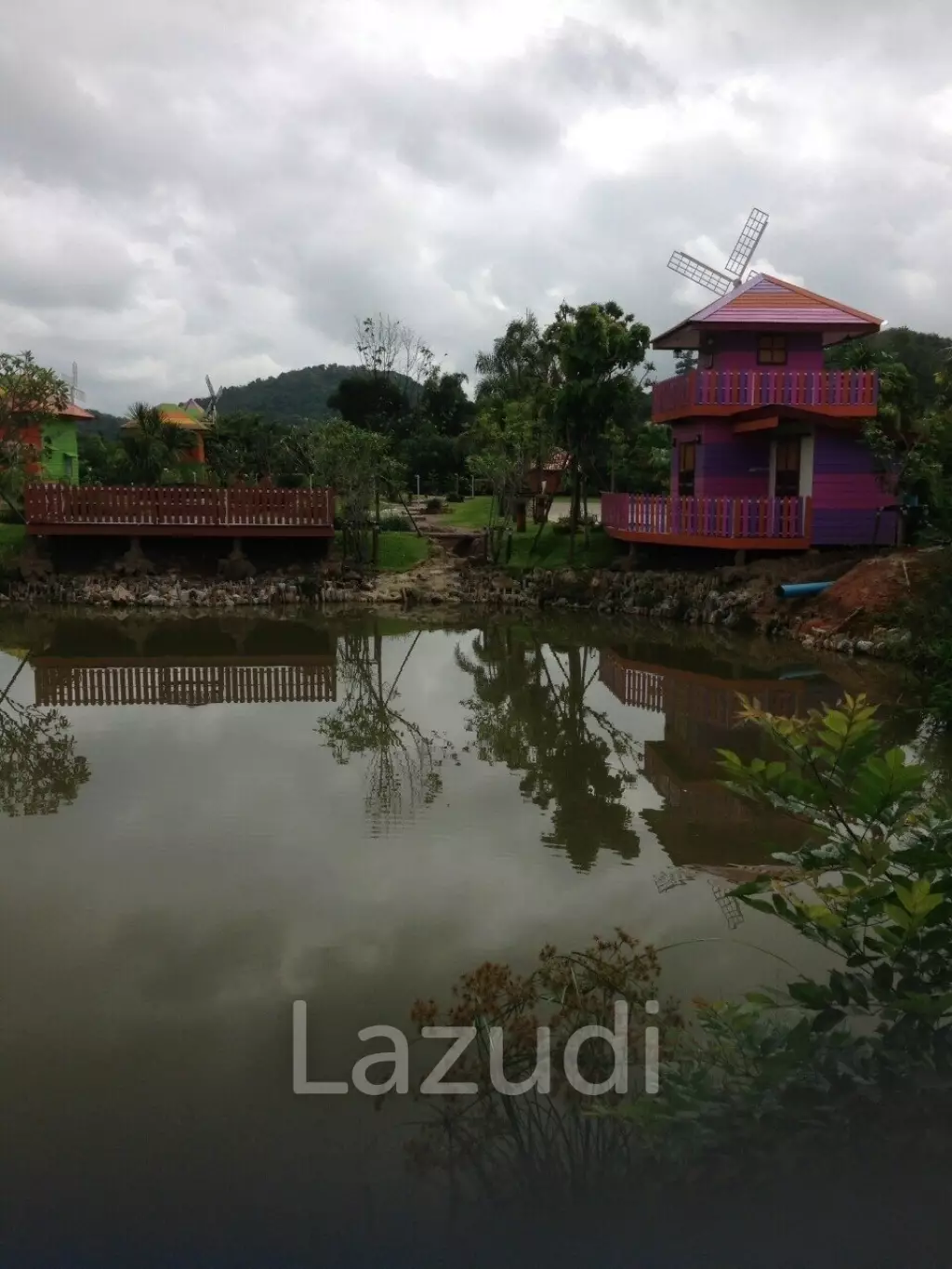 32 Villas Resort for Sale