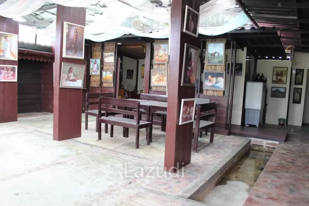 32 Villas Resort for Sale