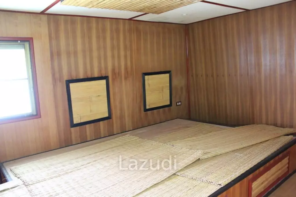 32 Villas Resort for Sale